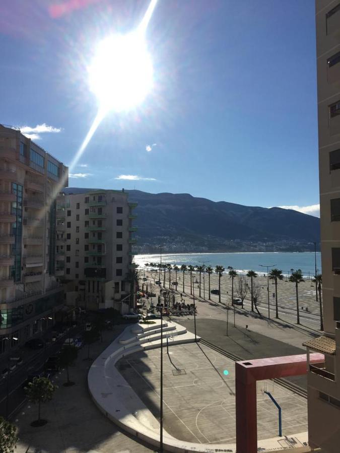 Mimi'S Beach Apartment Vlore Bagian luar foto