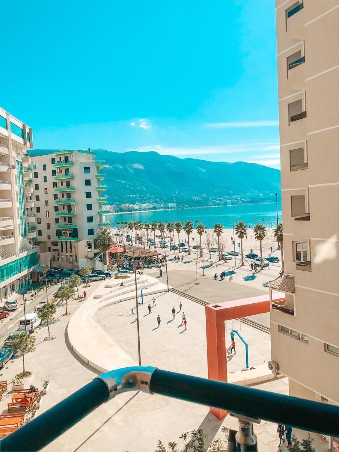 Mimi'S Beach Apartment Vlore Bagian luar foto
